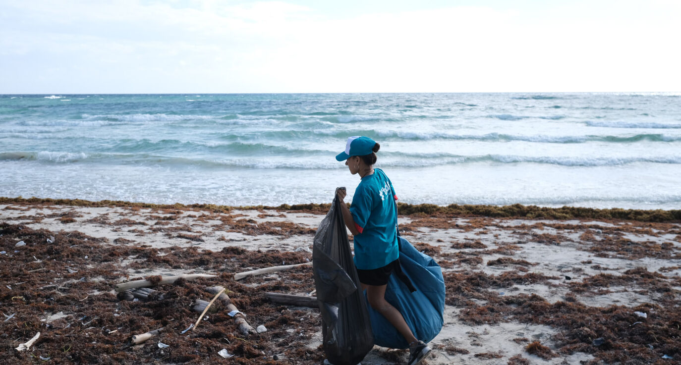 Tide ocean material Mexico Cleanup 2